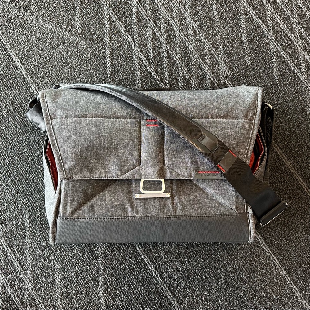 Peak Design Everyday Messenger 13”
